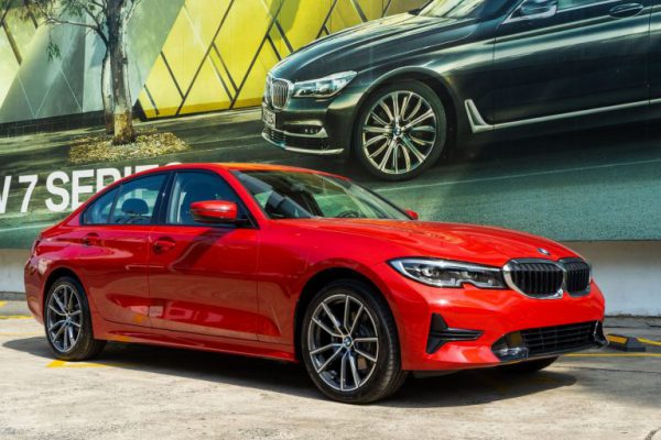  BMW 320i Sport Line Plus - Revisión detallada y últimas actualizaciones de precios